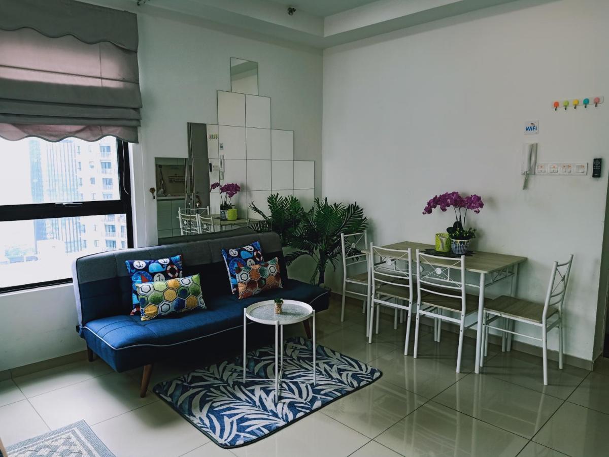 I-soho D'gunduls By Dgh I-city * Shah Alam