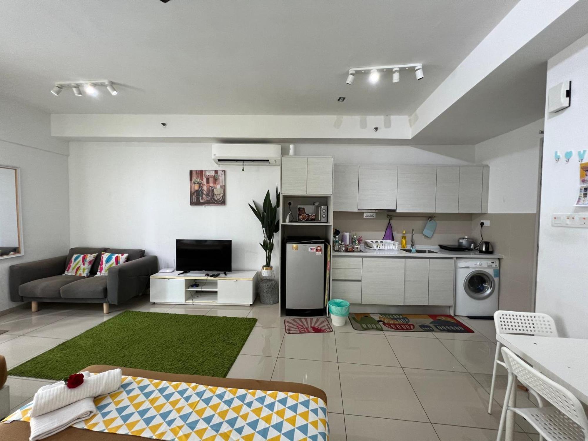 I-soho D'gunduls By Dgh I-city * Shah Alam