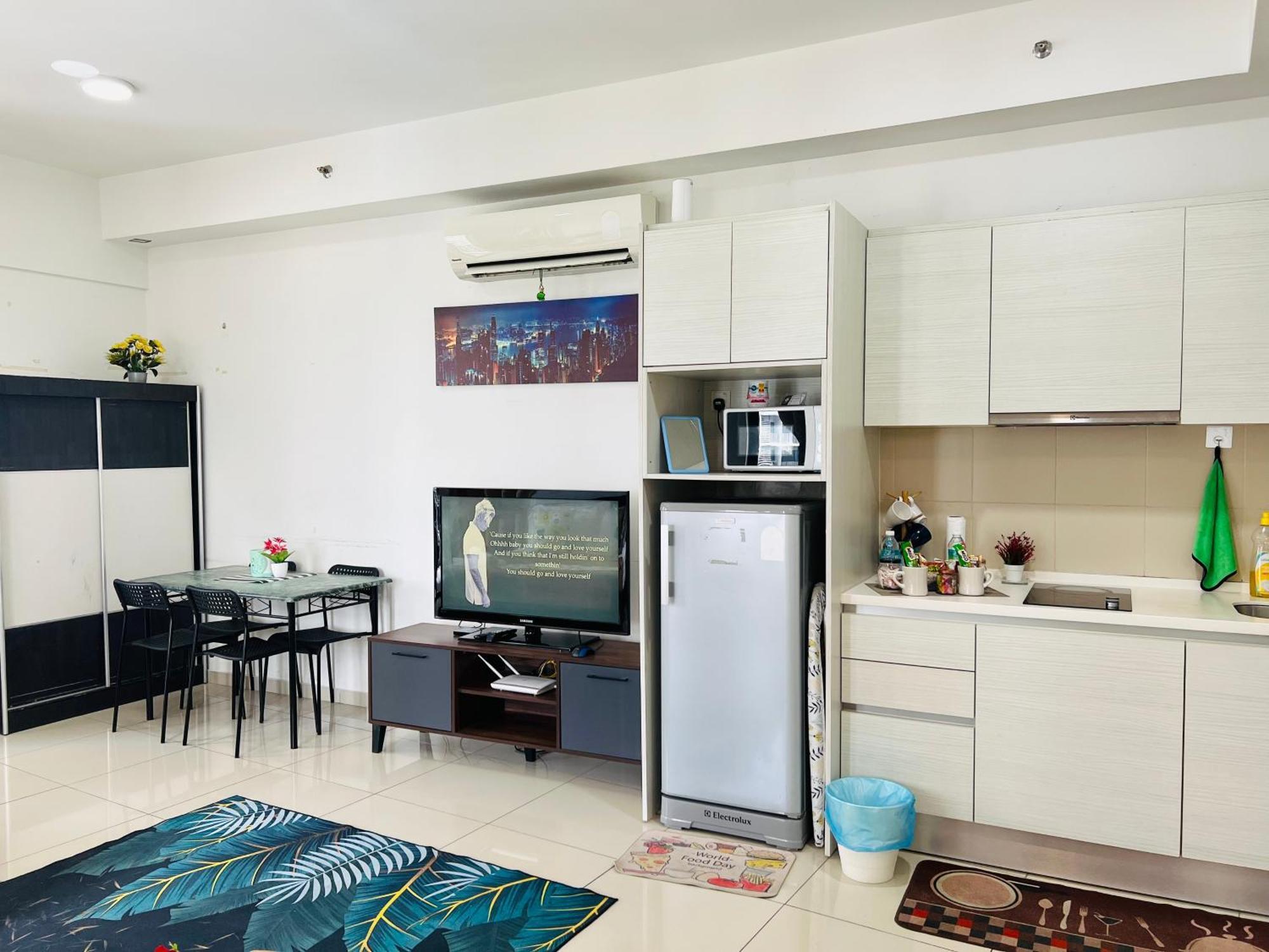 Apartment I-soho D'gunduls By Dgh I-city