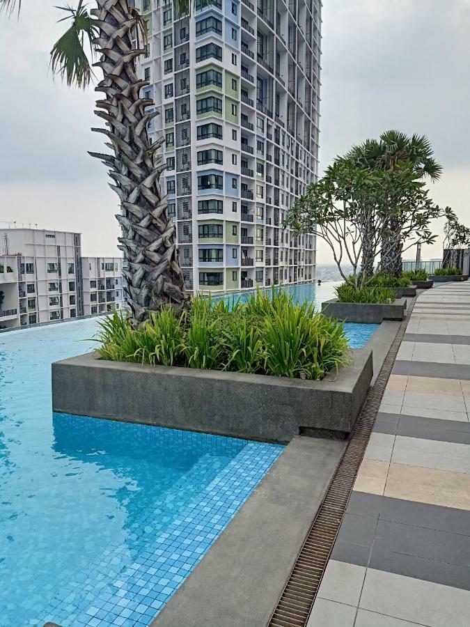 I-soho D'gunduls By Dgh I-city * Shah Alam