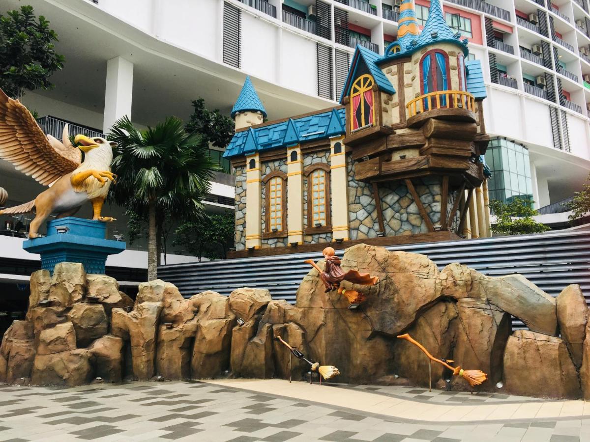 I-soho D'gunduls By Dgh I-city